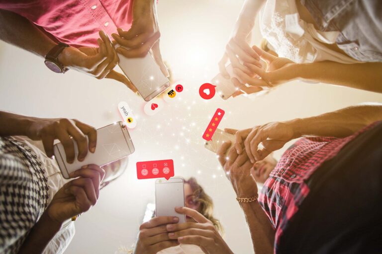 Página web o redes sociales para el éxito en línea